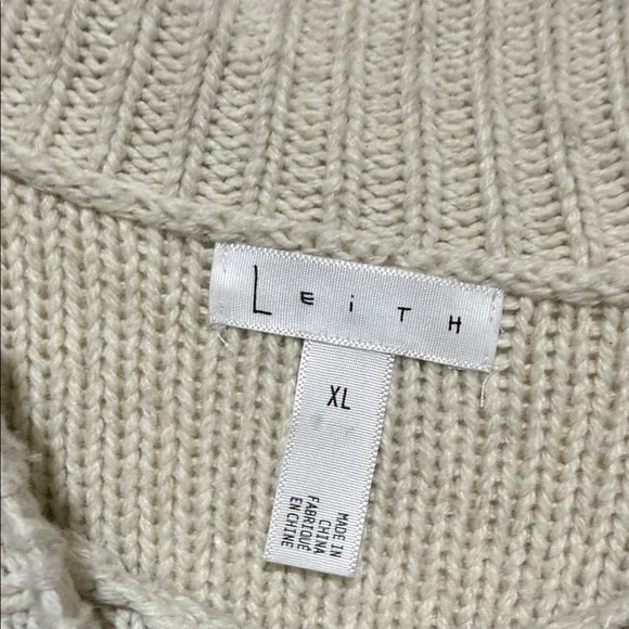 Leith Ivory Fringed Knit Sweater - Picture 2 of 8